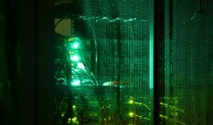 img1.jpg